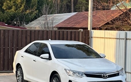 Toyota Camry, 2016 год, 2 250 000 рублей, 1 фотография