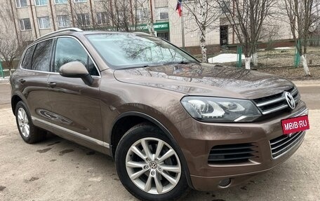 Volkswagen Touareg III, 2011 год, 2 180 000 рублей, 4 фотография