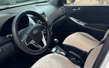 Hyundai Solaris II рестайлинг, 2011 год, 840 000 рублей, 8 фотография