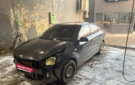 KIA Rio IV, 2018 год, 700 000 рублей, 2 фотография