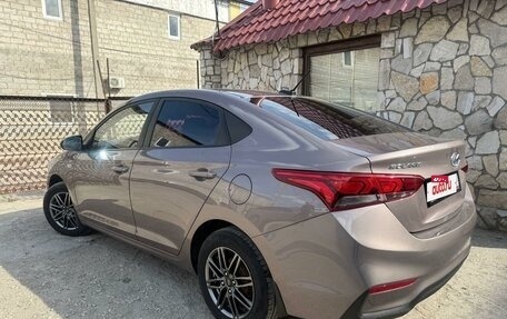 Hyundai Solaris II рестайлинг, 2018 год, 1 110 000 рублей, 4 фотография