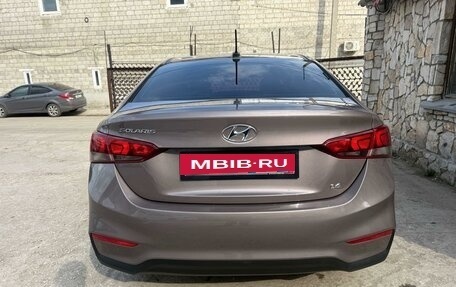 Hyundai Solaris II рестайлинг, 2018 год, 1 110 000 рублей, 6 фотография