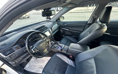 Toyota Camry, 2016 год, 2 250 000 рублей, 8 фотография