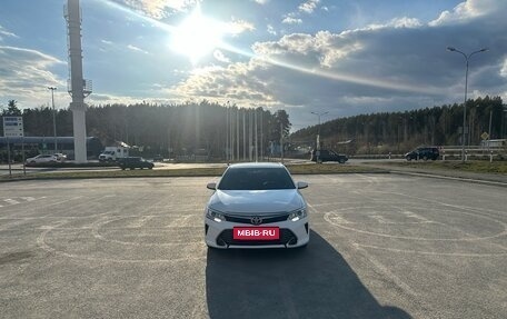 Toyota Camry, 2016 год, 2 250 000 рублей, 12 фотография