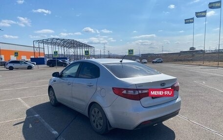 KIA Rio III рестайлинг, 2013 год, 850 000 рублей, 3 фотография