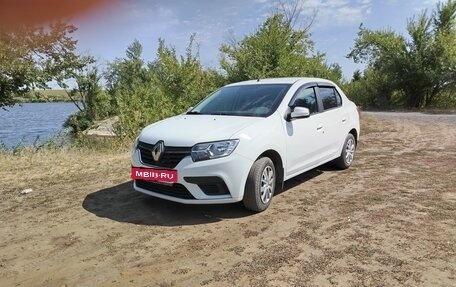 Renault Logan II, 2022 год, 1 070 000 рублей, 2 фотография