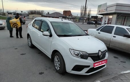 Renault Logan II, 2022 год, 1 070 000 рублей, 12 фотография