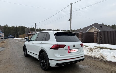 Volkswagen Tiguan II, 2021 год, 3 550 000 рублей, 4 фотография