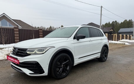 Volkswagen Tiguan II, 2021 год, 3 550 000 рублей, 2 фотография