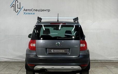 Skoda Yeti I рестайлинг, 2013 год, 899 800 рублей, 13 фотография