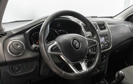 Renault Logan II, 2019 год, 990 000 рублей, 5 фотография
