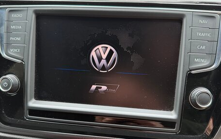 Volkswagen Touran III, 2016 год, 1 870 000 рублей, 17 фотография