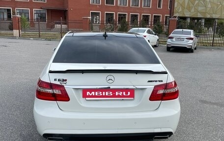 Mercedes-Benz E-Класс, 2011 год, 1 820 000 рублей, 6 фотография