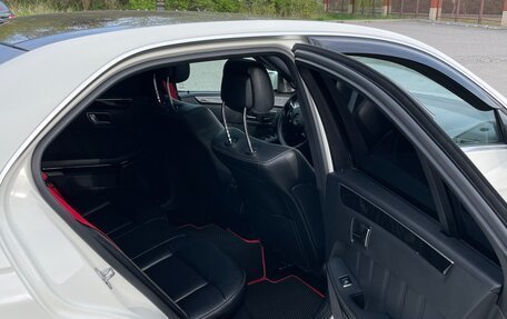 Mercedes-Benz E-Класс, 2011 год, 1 820 000 рублей, 12 фотография