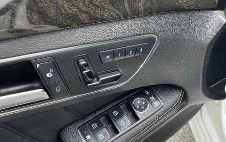 Mercedes-Benz E-Класс, 2011 год, 1 820 000 рублей, 21 фотография