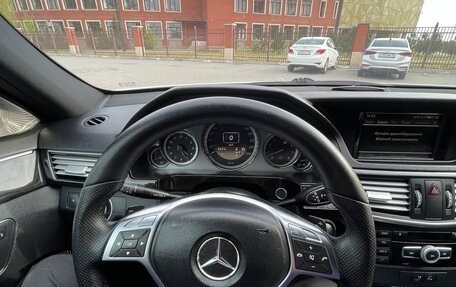 Mercedes-Benz E-Класс, 2011 год, 1 820 000 рублей, 29 фотография