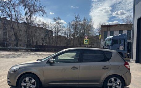 KIA cee'd I рестайлинг, 2010 год, 850 000 рублей, 3 фотография