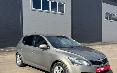 KIA cee'd I рестайлинг, 2010 год, 850 000 рублей, 8 фотография