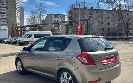 KIA cee'd I рестайлинг, 2010 год, 850 000 рублей, 4 фотография