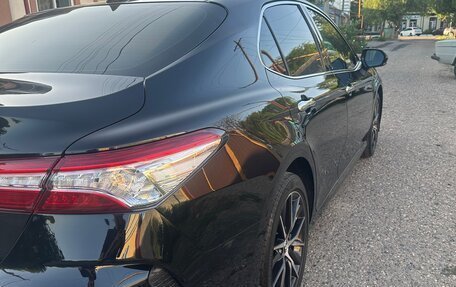 Toyota Camry, 2020 год, 4 000 000 рублей, 3 фотография