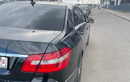 Mercedes-Benz E-Класс, 2012 год, 1 600 000 рублей, 3 фотография