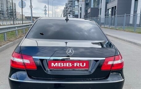 Mercedes-Benz E-Класс, 2012 год, 1 600 000 рублей, 4 фотография
