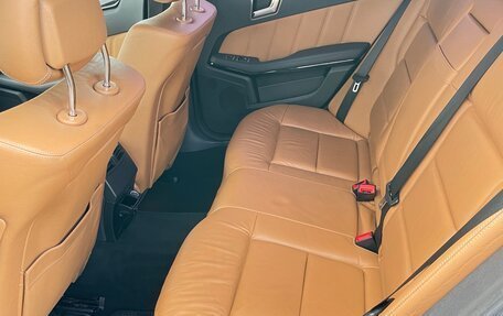 Mercedes-Benz E-Класс, 2012 год, 1 600 000 рублей, 15 фотография