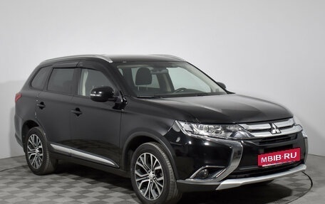 Mitsubishi Outlander III рестайлинг 3, 2018 год, 2 450 000 рублей, 3 фотография