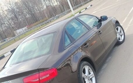 Audi A4, 2014 год, 1 350 000 рублей, 4 фотография