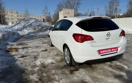 Opel Astra J, 2012 год, 800 000 рублей, 4 фотография