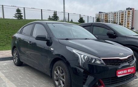 KIA Rio IV, 2021 год, 1 650 000 рублей, 1 фотография