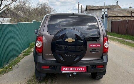 Chevrolet Niva I рестайлинг, 2015 год, 785 000 рублей, 1 фотография