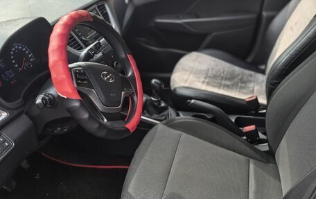 Hyundai Solaris II рестайлинг, 2019 год, 1 000 000 рублей, 2 фотография