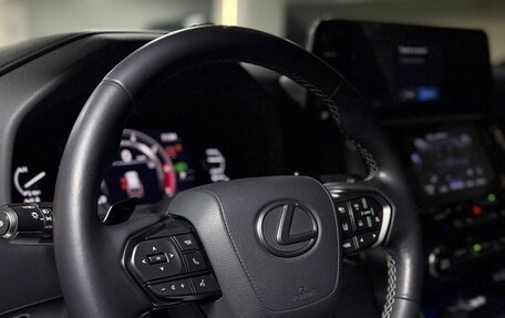 Lexus LX, 2022 год, 14 000 000 рублей, 7 фотография