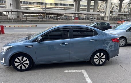 KIA Rio III рестайлинг, 2013 год, 850 000 рублей, 2 фотография