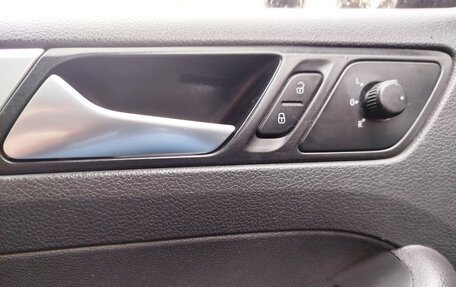 Volkswagen Jetta VI, 2012 год, 1 050 000 рублей, 8 фотография