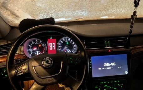 Skoda Superb III рестайлинг, 2011 год, 990 000 рублей, 4 фотография