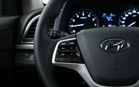 Hyundai Elantra VI рестайлинг, 2017 год, 1 600 050 рублей, 12 фотография