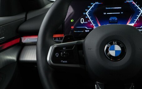 BMW 5 серия, 2023 год, 7 494 434 рублей, 12 фотография