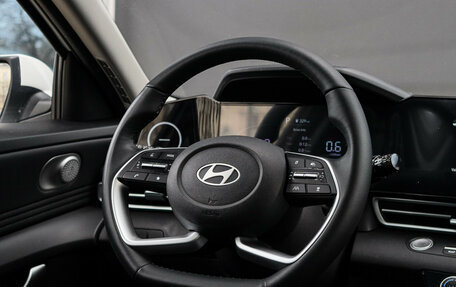 Hyundai Elantra, 2024 год, 2 220 000 рублей, 11 фотография