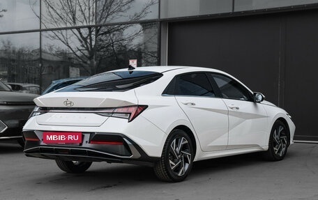 Hyundai Elantra, 2024 год, 2 220 000 рублей, 4 фотография
