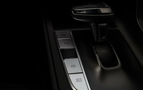 Hyundai Elantra, 2024 год, 2 220 000 рублей, 17 фотография