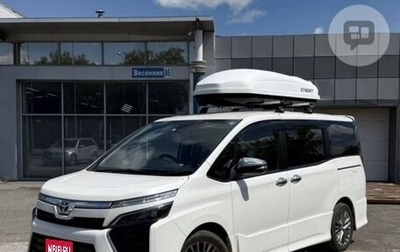 Toyota Voxy III, 2018 год, 2 480 000 рублей, 1 фотография