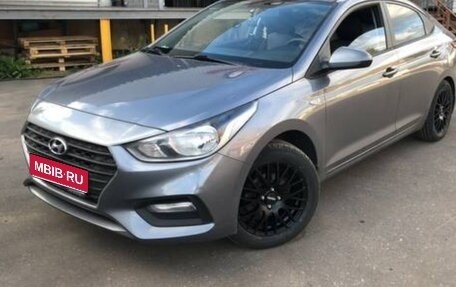 Hyundai Solaris II рестайлинг, 2019 год, 1 500 000 рублей, 1 фотография