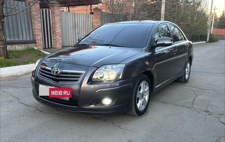 Toyota Avensis III рестайлинг, 2006 год, 1 000 000 рублей, 2 фотография