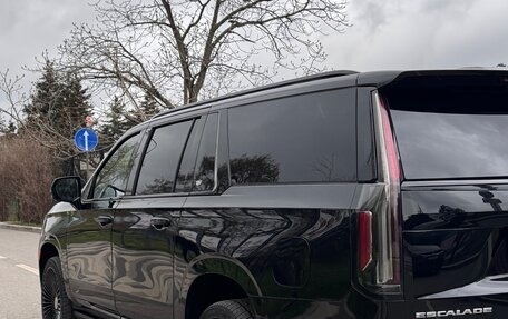 Cadillac Escalade V, 2023 год, 13 400 000 рублей, 2 фотография