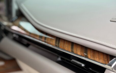 Cadillac Escalade V, 2023 год, 13 400 000 рублей, 12 фотография