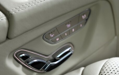 Cadillac Escalade V, 2023 год, 13 400 000 рублей, 16 фотография