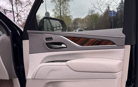 Cadillac Escalade V, 2023 год, 13 400 000 рублей, 15 фотография