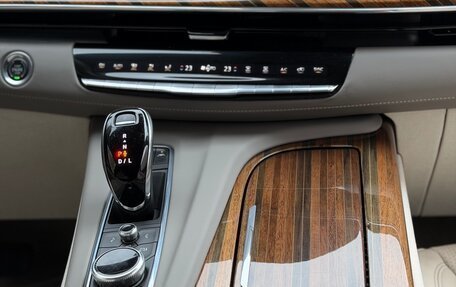 Cadillac Escalade V, 2023 год, 13 400 000 рублей, 17 фотография